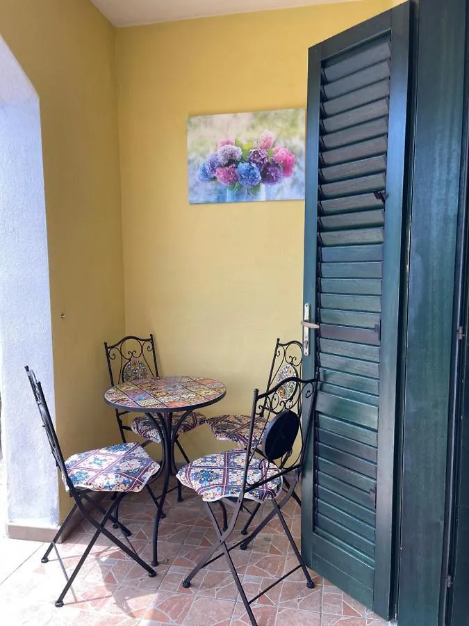 Santa Maria Sardegna Holiday House 0*, Santa Maria
